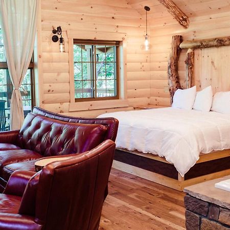 Cricket Hill Treehouse B By Amish Country Lodging Милърсбърг Екстериор снимка